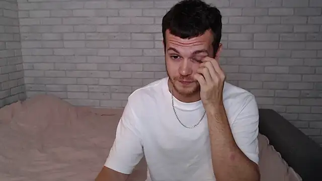 Snapshot of Alexxx_horny chatting on September 21, 2025, 2:40 pm Alexxx horny online show from September 21, 2025, 2:40 pm