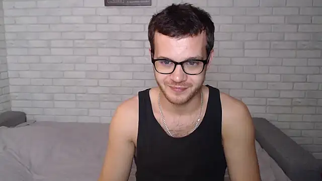Alexxx horny online show from October 10, 2025, 7:46 pm