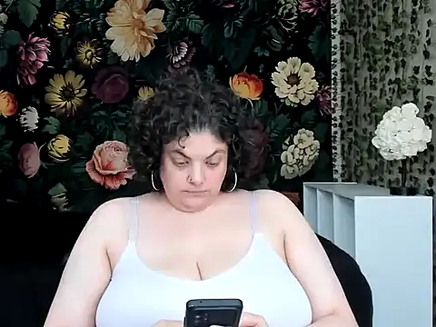 Snapshot of Exotic-Melons chatting on June 12, 2026, 10:52 pm Exotic-Melons online show from June 12, 2026, 10:52 pm