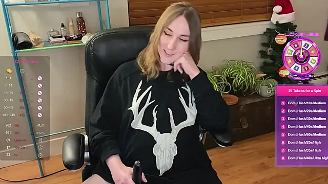 luluvaladon online show from December 25, 2024, 4:12 am