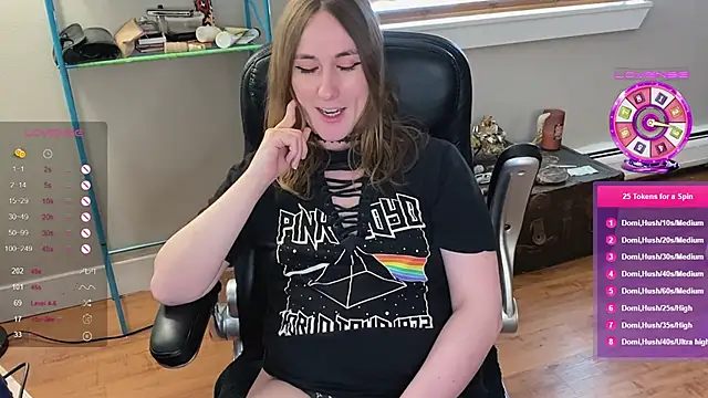 luluvaladon online show from February 13, 2025, 10:11 pm