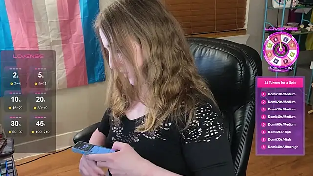 luluvaladon online show from October 7, 2025, 4:09 am