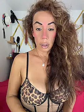 Snapshot of YOURSDEBORA chatting on July 10, 2026, 7:05 pm YOURSDEBORA online show from July 10, 2026, 7:05 pm
