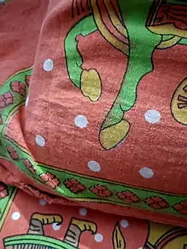 Snapshot of Mini865433 chatting on March 3, 2025, 6:22 pm Mini865433 online show from March 3, 2025, 6:22 pm