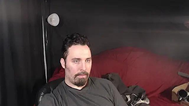 Metalstud online show from February 8, 2025, 1:11 am