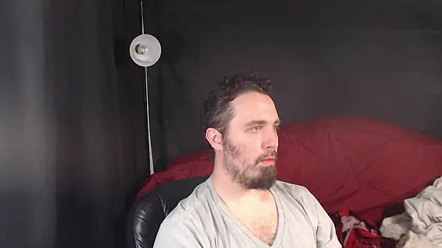 Metalstud online show from February 26, 2025, 1:43 am