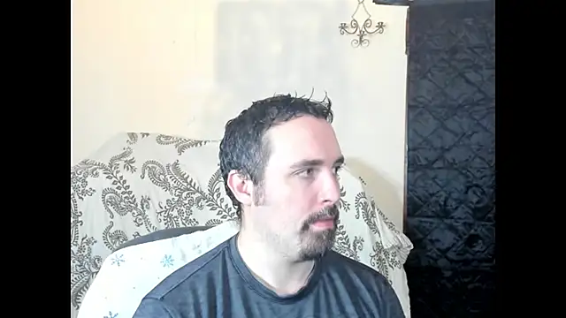 Metalstud online show from November 14, 2025, 2:10 am