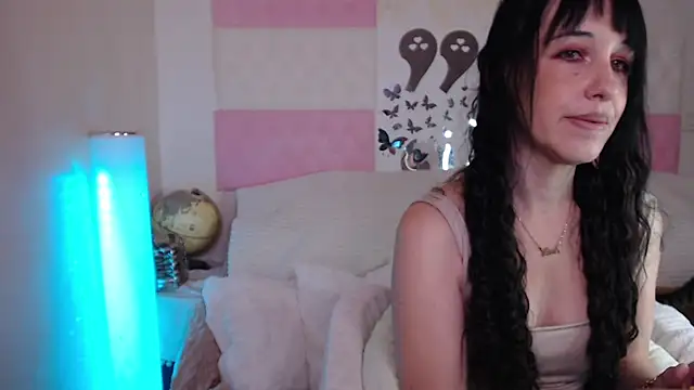 -carla- online show from November 27, 2025, 6:15 am