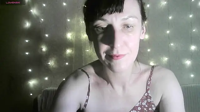 MarieODahliaS online show from January 13, 2026, 11:48 am