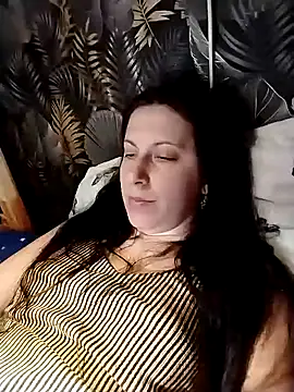 lolyforyou online show from January 7, 2026, 6:43 pm