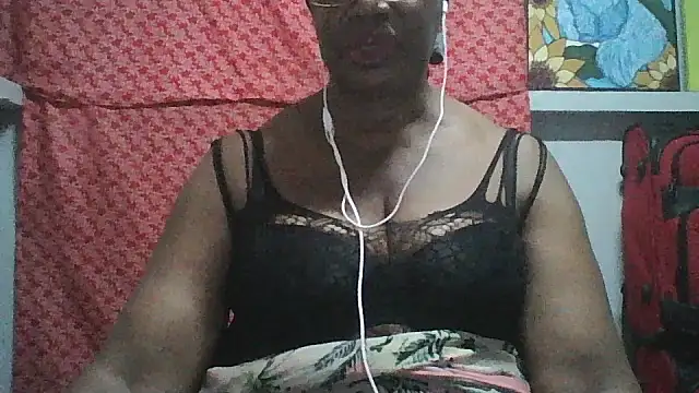 Snapshot of pink69pussy chatting on January 19, 2026, 2:15 am pink69pussy online show from January 19, 2026, 2:15 am