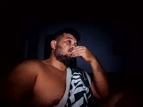 tarra122 online show from April 10, 2026, 2:17 am