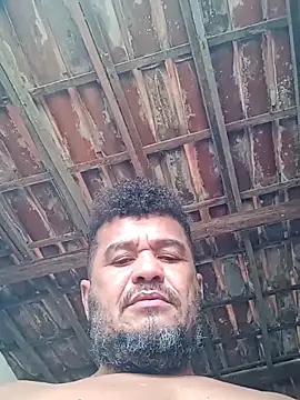 tarra122 online show from April 10, 2026, 2:44 pm