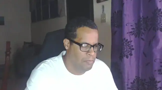 thesugar32 online show from February 6, 2025, 2:22 am