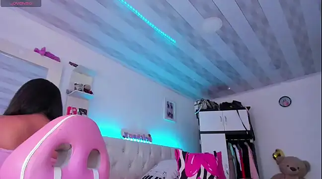 briitany hot online show from March 6, 2025, 1:46 pm