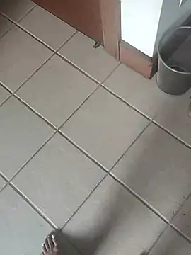 LilliThelo online show from March 11, 2025, 5:02 pm