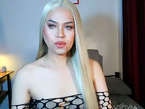 Snapshot of MistressLuna1 chatting on April 28, 2026, 6:13 pm MistressLuna1 online show from April 28, 2026, 6:13 pm