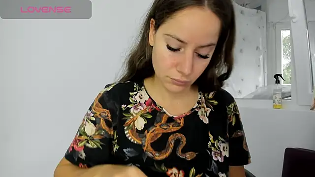 Snapshot of DiamondKay chatting on October 9, 2025, 7:06 am DiamondKay online show from October 9, 2025, 7:06 am