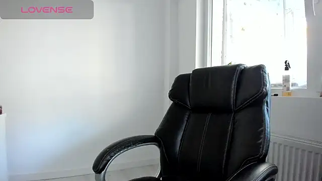 Snapshot of DiamondKay chatting on October 17, 2025, 6:27 am DiamondKay online show from October 17, 2025, 6:27 am