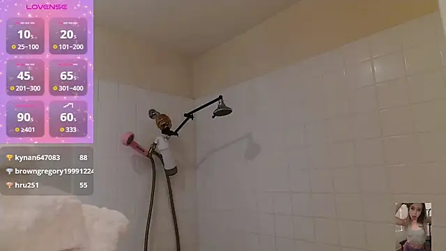 Blondiewithanass online show from October 18, 2025, 10:54 pm