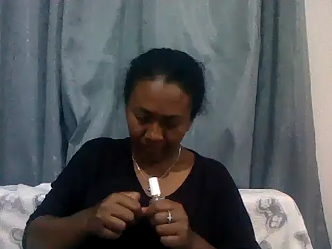 sexyladii online show from October 6, 2025, 4:37 pm