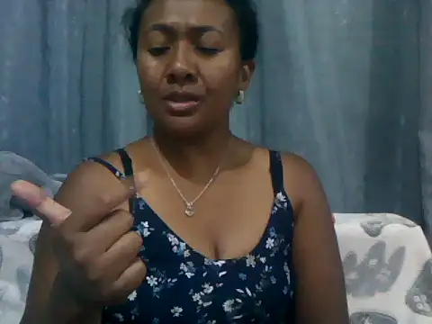 sexyladii online show from October 8, 2025, 4:48 pm