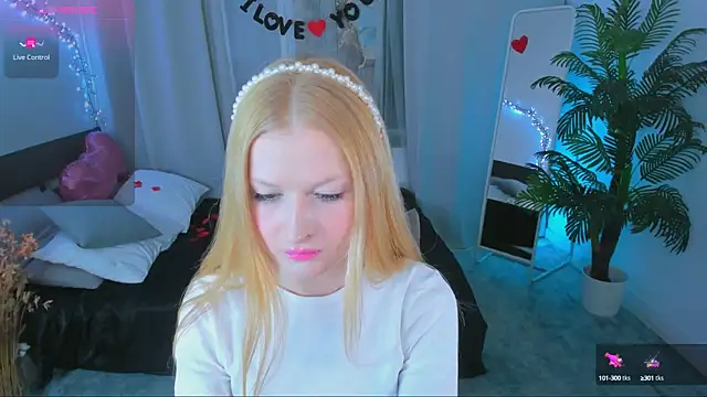 Laly Peach online show from February 16, 2025, 4:32 pm