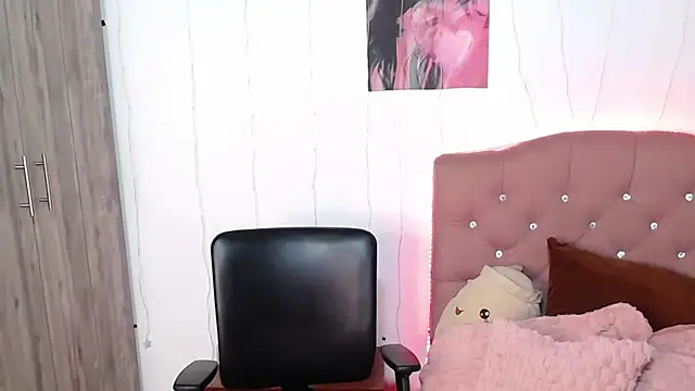 camy doll online show from March 21, 2026, 12:04 am