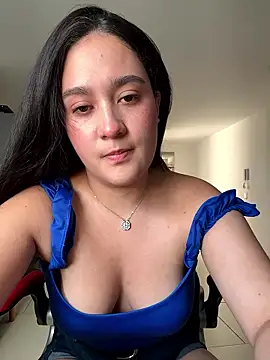 Snapshot of Nina_lovi chatting on January 7, 2026, 9:50 pm Nina lovi online show from January 7, 2026, 9:50 pm