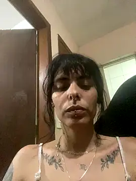 Sarah-safada online show from December 4, 2025, 11:24 pm