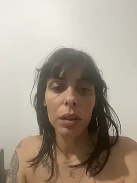 Sarah-safada online show from June 9, 2026, 1:39 am
