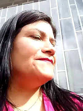 salomexlove 20 online show from October 20, 2025, 1:11 pm