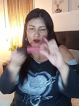 Snapshot of salomexlove_20 chatting on May 23, 2026, 11:25 am salomexlove 20 online show from May 23, 2026, 11:25 am
