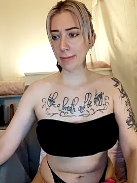 Snapshot of Fuck-Gina chatting on June 21, 2026, 8:55 pm Fuck-Gina online show from June 21, 2026, 8:55 pm