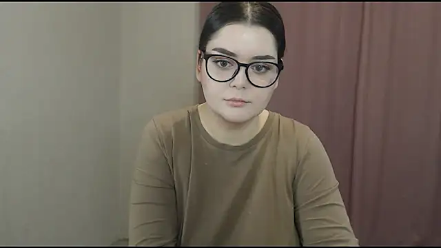 ohhhMie online show from March 1, 2025, 5:38 pm