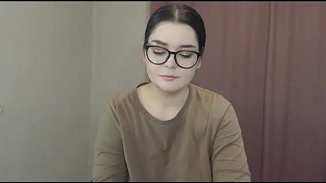 ohhhMie online show from March 1, 2025, 10:10 pm