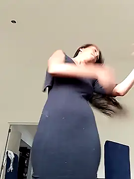 Luna-Natural online show from September 25, 2025, 2:10 pm