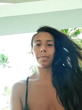 Luna-Natural online show from November 26, 2025, 9:05 pm