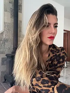 nicole 98 online show from November 14, 2025, 9:19 am