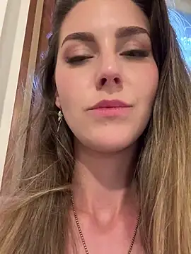 nicole 98 online show from April 18, 2026, 3:49 pm