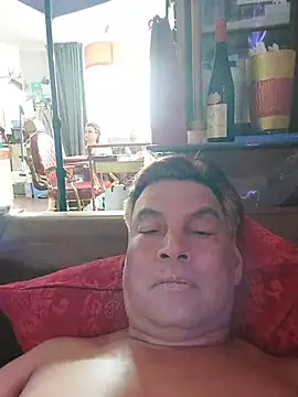 Snapshot of gayphotograper chatting on July 26, 2026, 5:20 pm gayphotograper online show from July 26, 2026, 5:20 pm