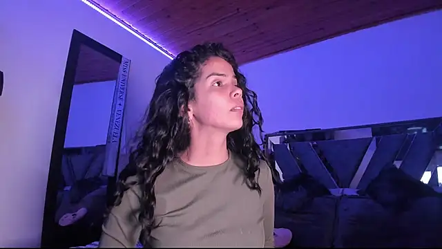 ximena diaz online show from October 9, 2025, 11:14 pm