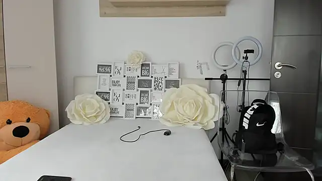 sweetemy4u online show from October 4, 2025, 7:17 am