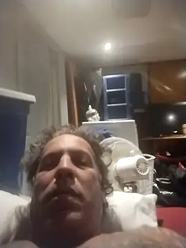 trucker1979 online show from November 1, 2025, 8:38 am