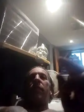 trucker1979 online show from December 17, 2025, 5:19 pm