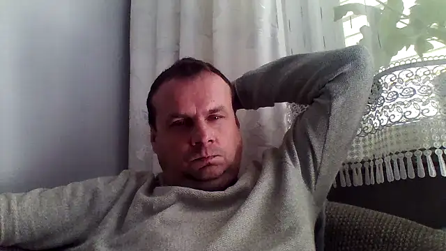Snapshot of grzes19763 chatting on June 16, 2026, 9:23 am grzes19763 online show from June 16, 2026, 9:23 am