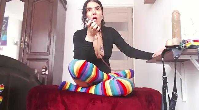 Goddess Inanna online show from February 5, 2025, 1:11 pm