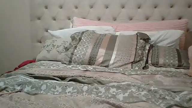 Snapshot of beautylovess chatting on March 28, 2026, 4:01 am beautylovess online show from March 28, 2026, 4:01 am