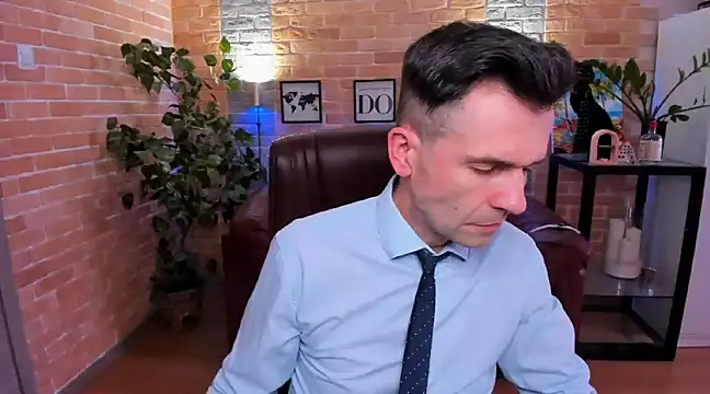 SteveTiger online show from March 18, 2025, 12:47 pm