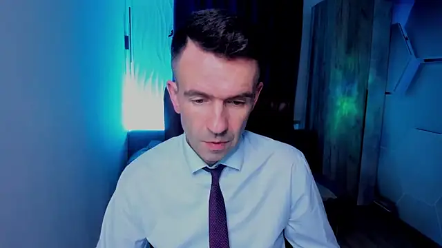 SteveTiger online show from November 6, 2025, 1:56 pm